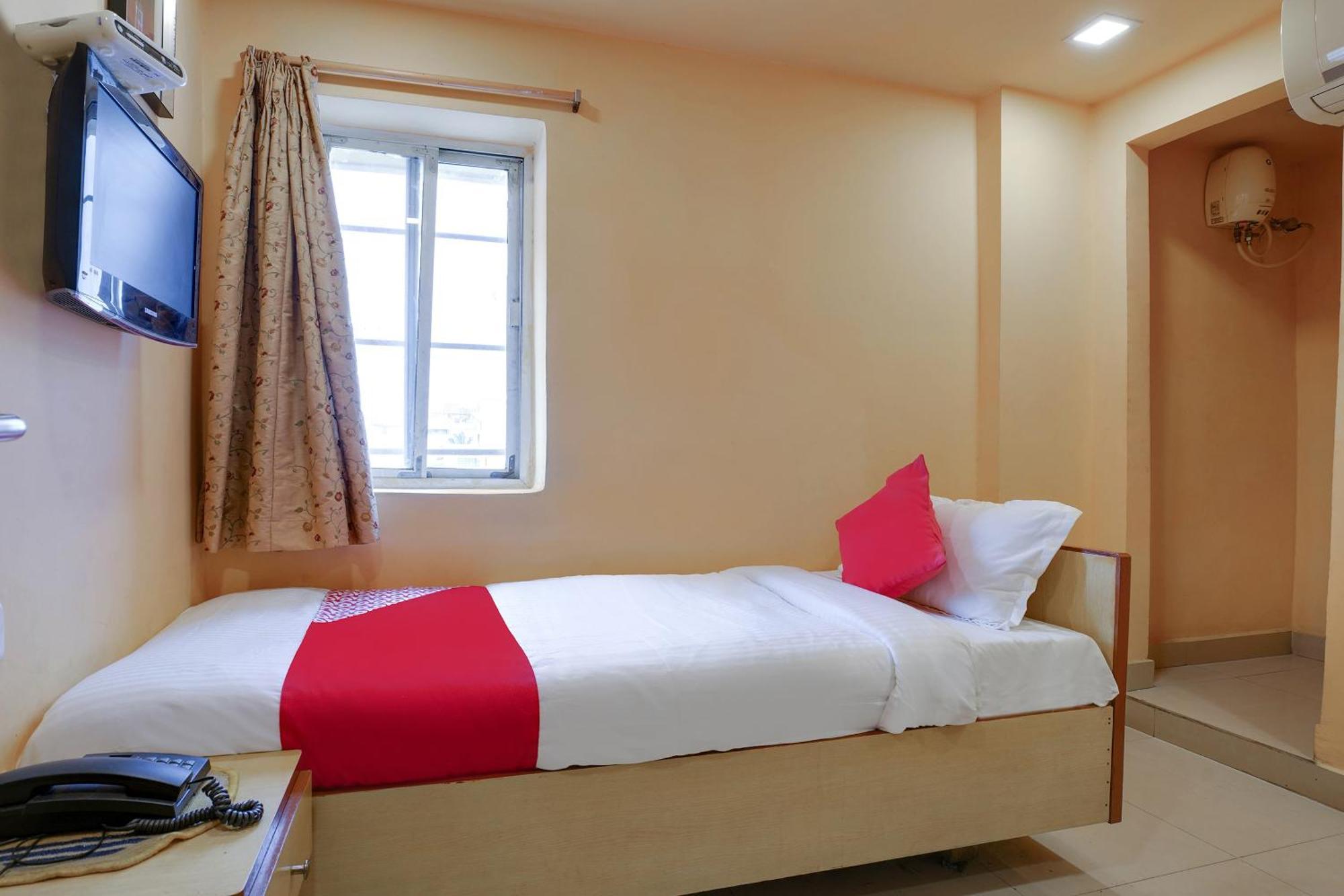 Hotel O Shanta Residency Lodge Sururnagar Экстерьер фото
